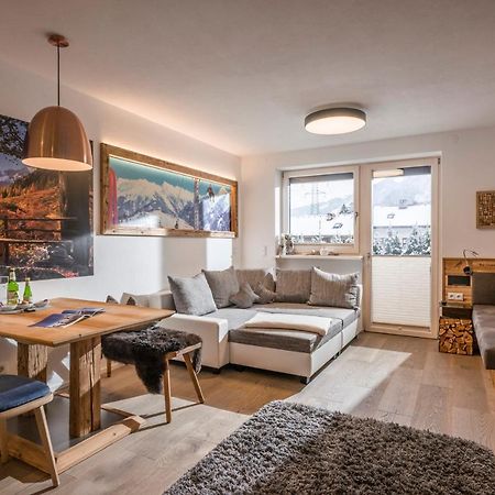 Royal Waldfeld Appartement Mayrhofen Buitenkant foto